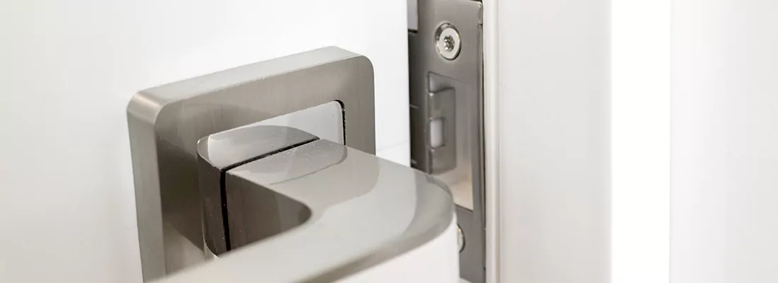 Seamless Integration of Magnetic Locks with Access Control Systems in Golden Glades, FL